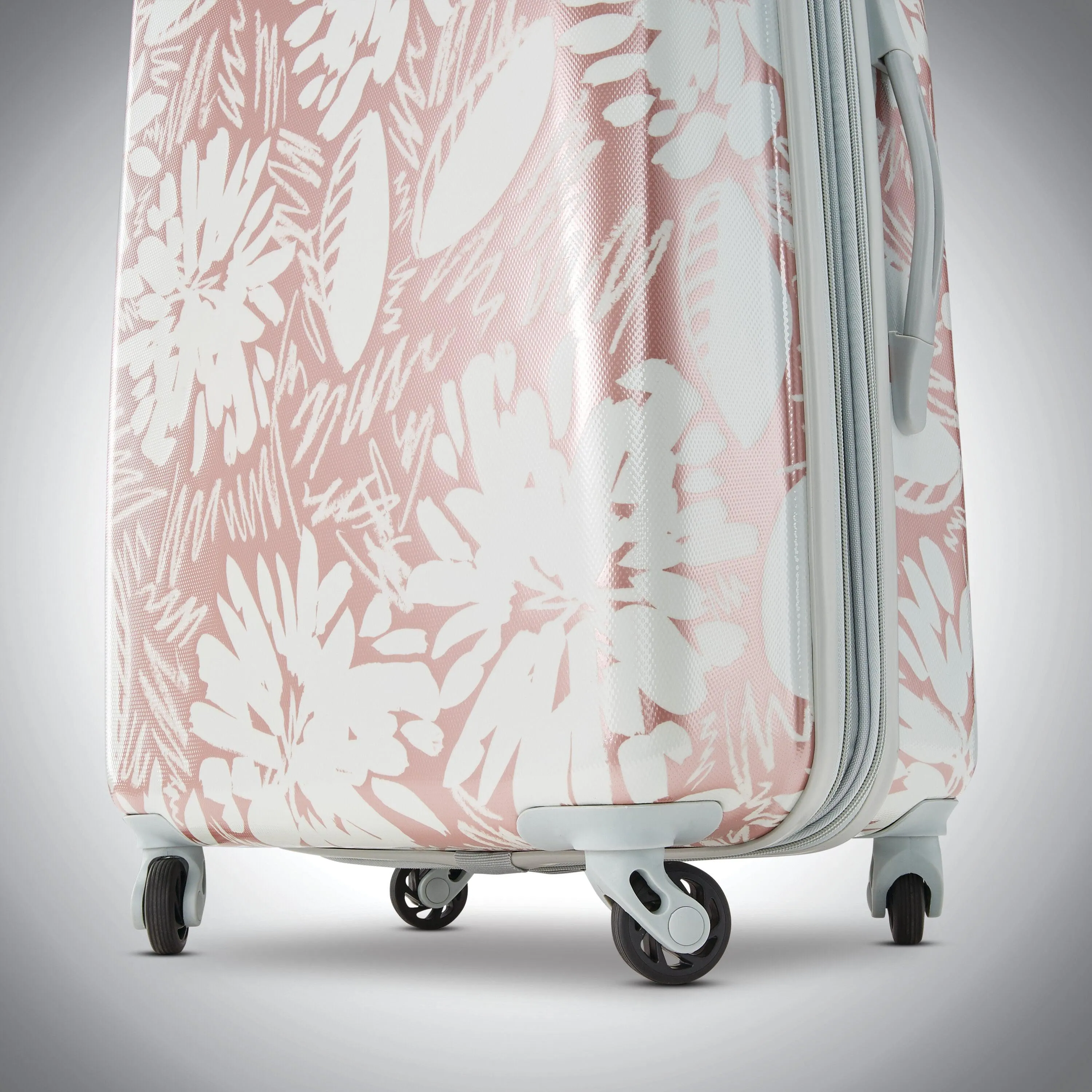 21" Moonlight Hardside Carry-On Luggage