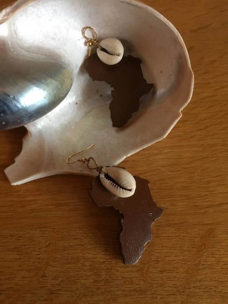 Africa Earrings with Cowrie Shell Made with Recycled Wood