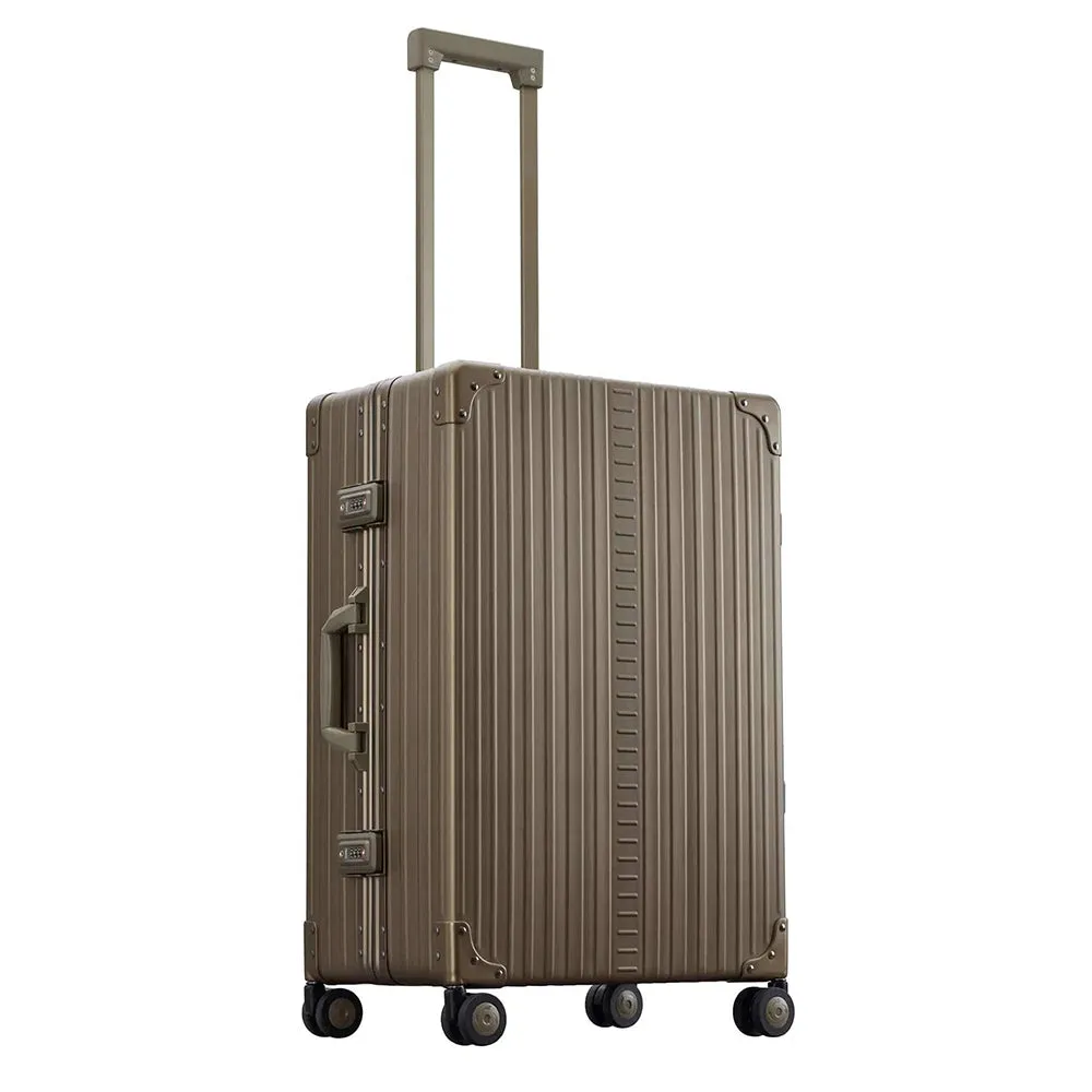 Aleon 26" Traveler Luggage