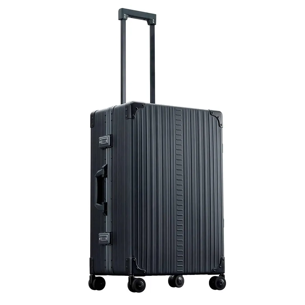 Aleon 26" Traveler Luggage