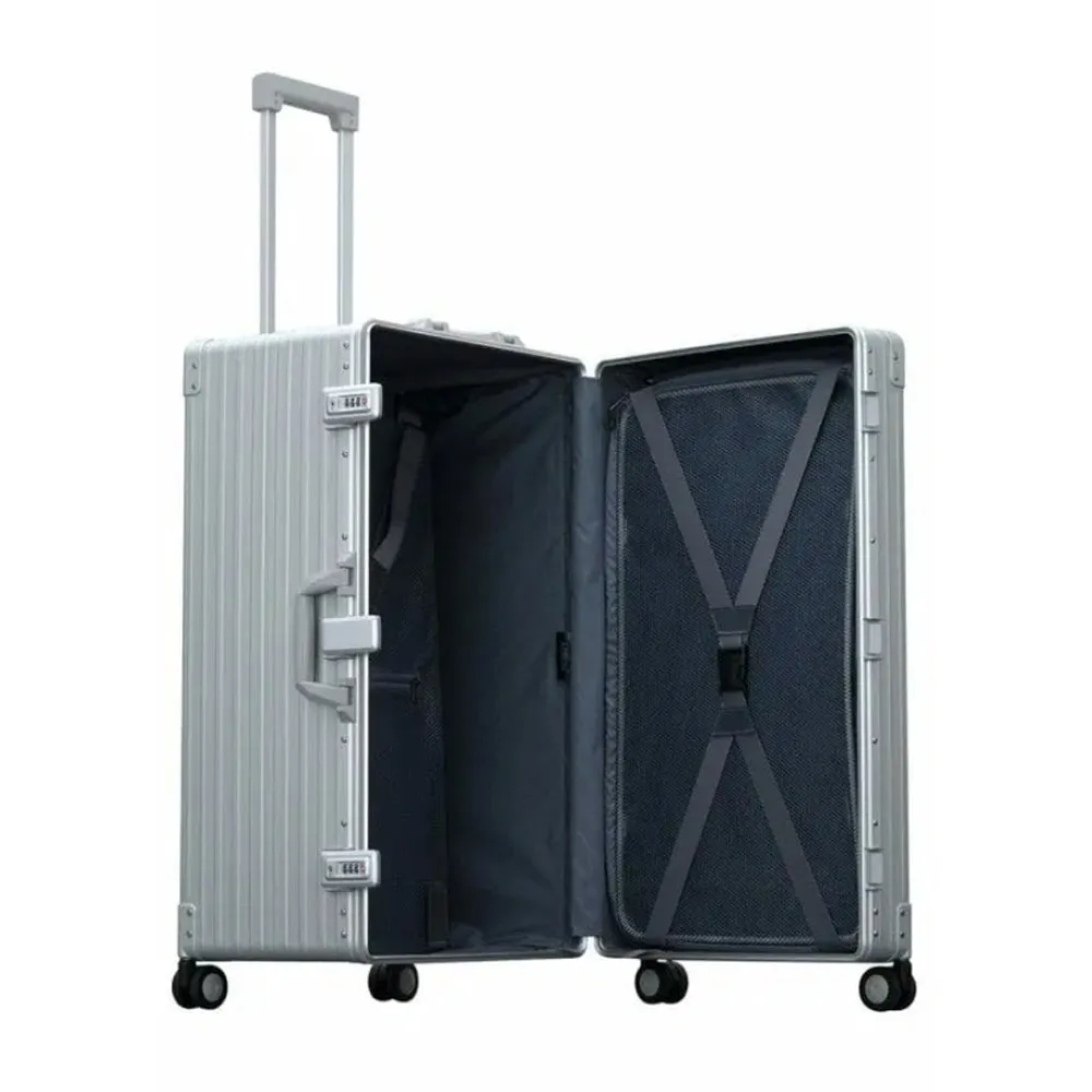 Aleon 30" International Trunk Luggage