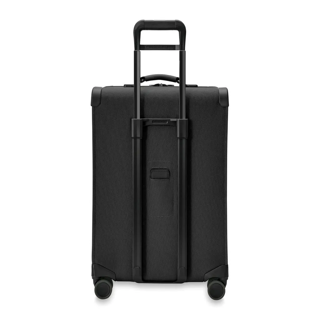 Briggs & Riley Baseline Medium Expandable Spinner