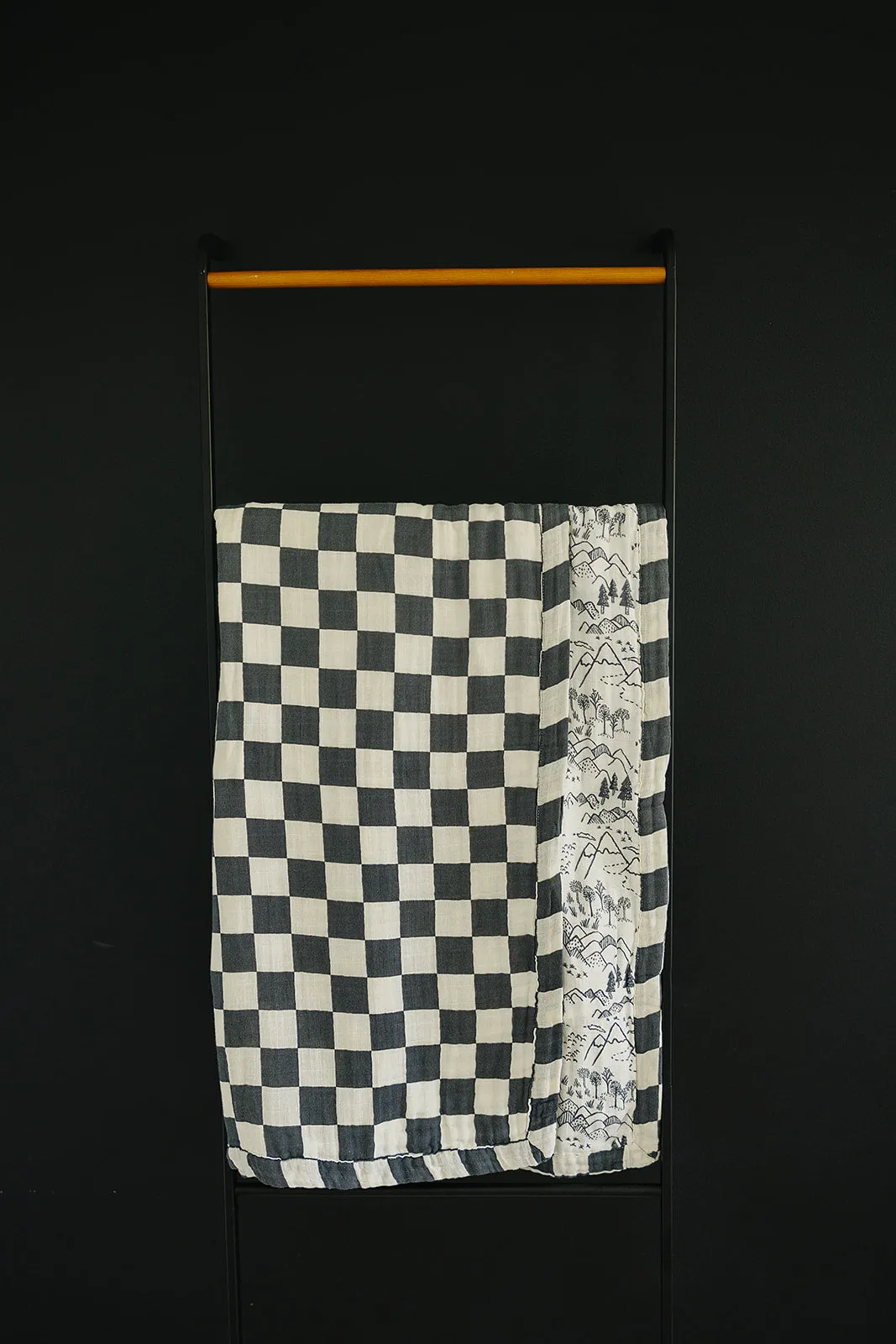 Charcoal Checkered   Summit Muslin Quilt