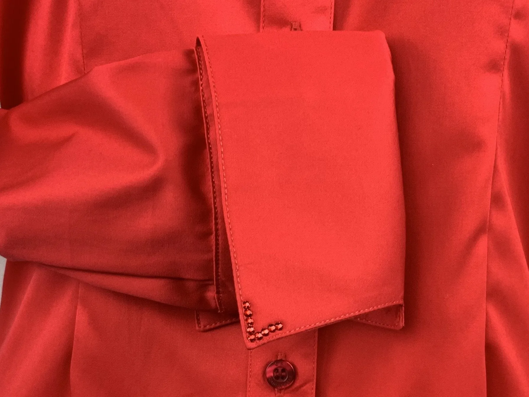 CR Classic Bright Red Cotton Sateen