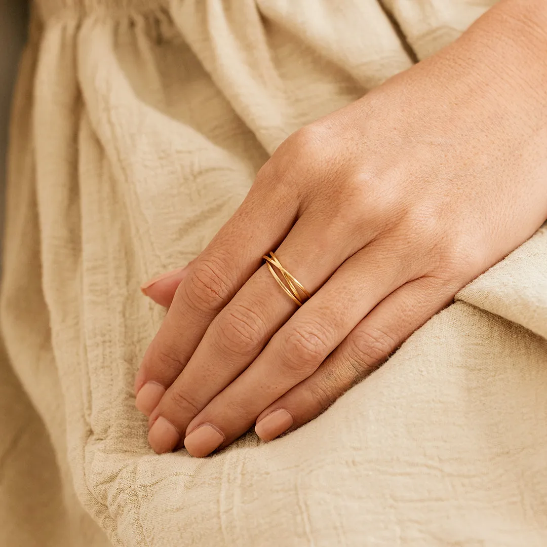 Dainty Interlocking Fidget Ring