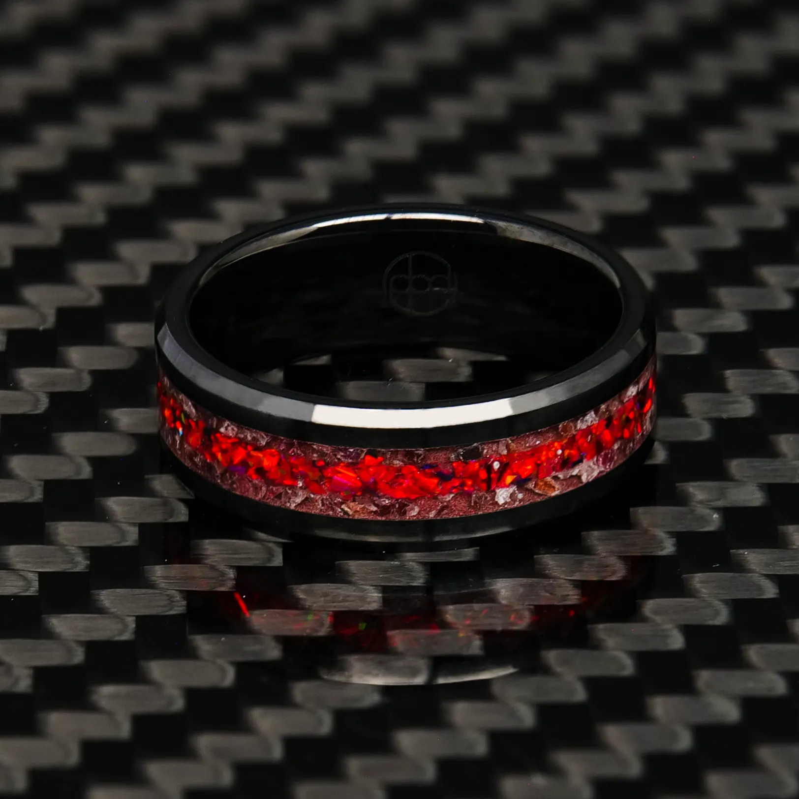 Garnet Lava Pit Glowstone Ring on Black Ceramic