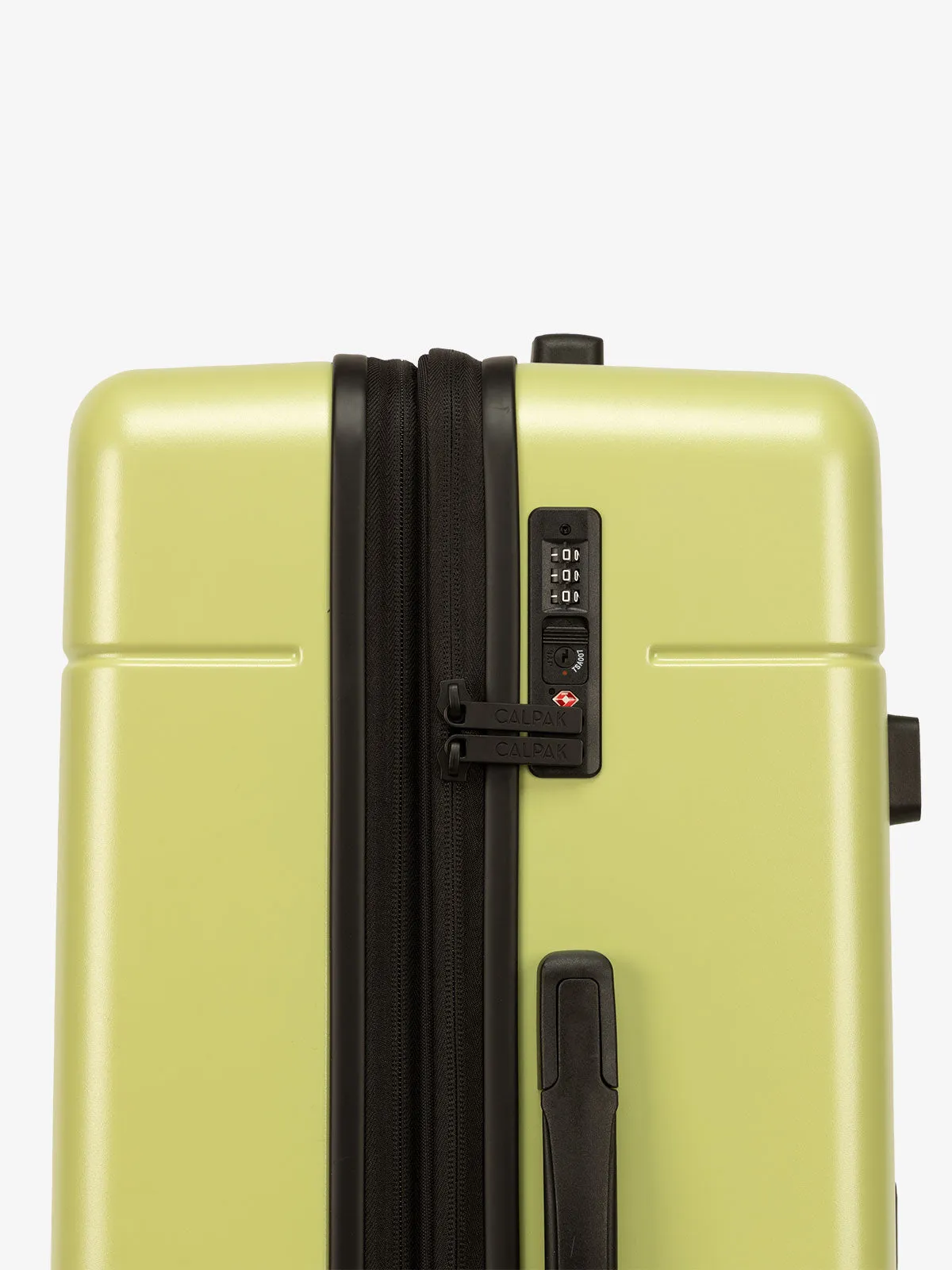 Hue Medium Trunk Luggage