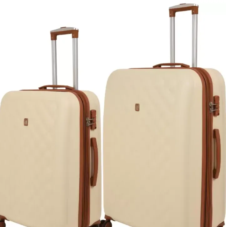 IT Luggage Fashionista (Cream)