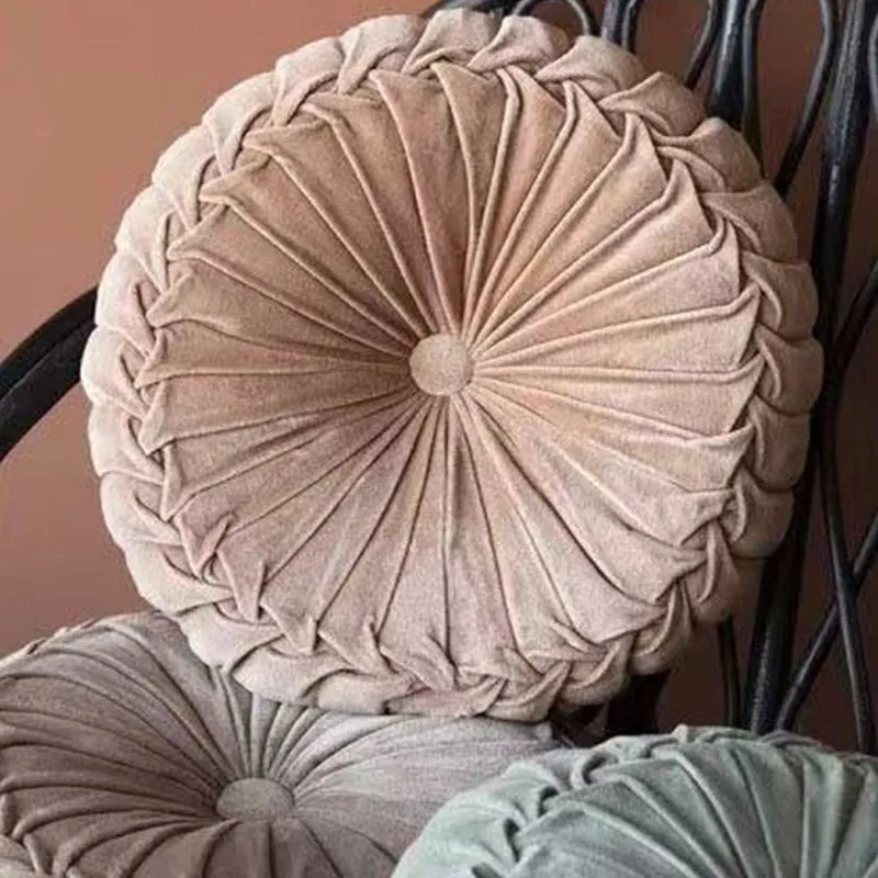 Round Pleated Vintage Style Cushion